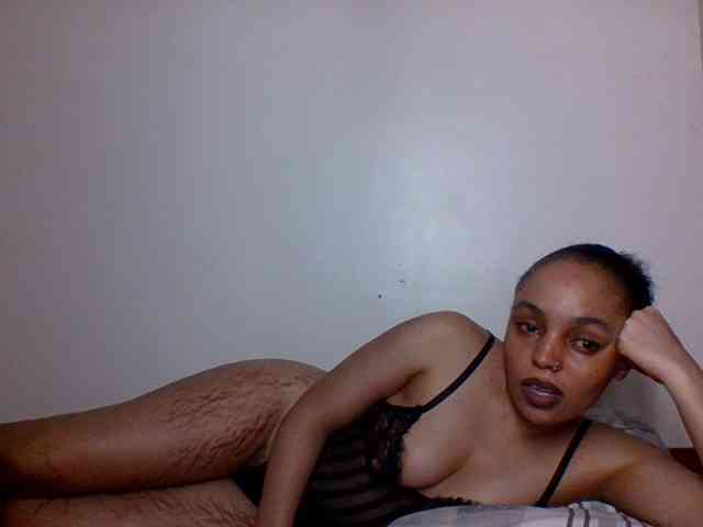 Candy011 webcam