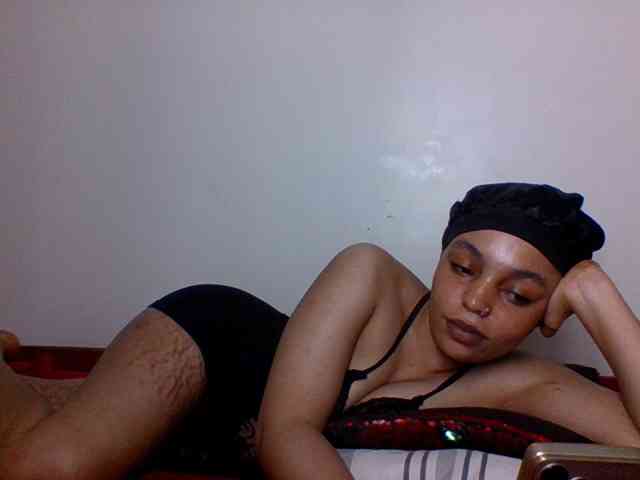Candy011 webcam