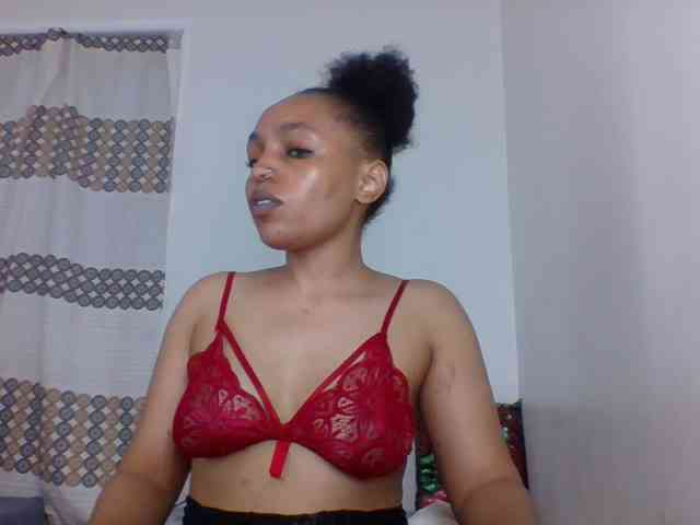 Candy011 webcam