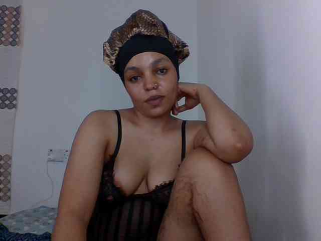 Candy011 webcam