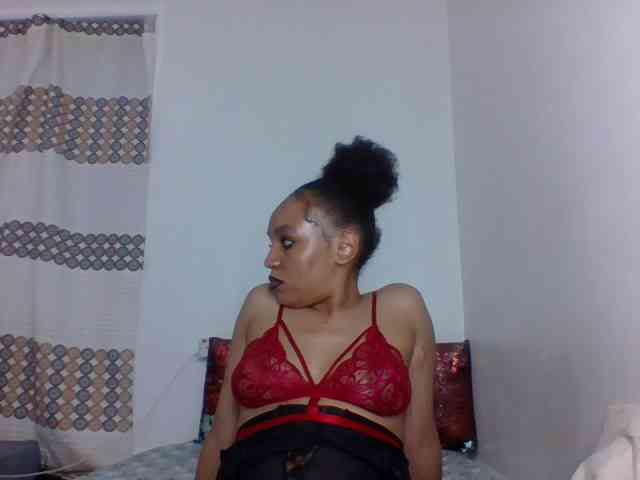 Candy011 webcam