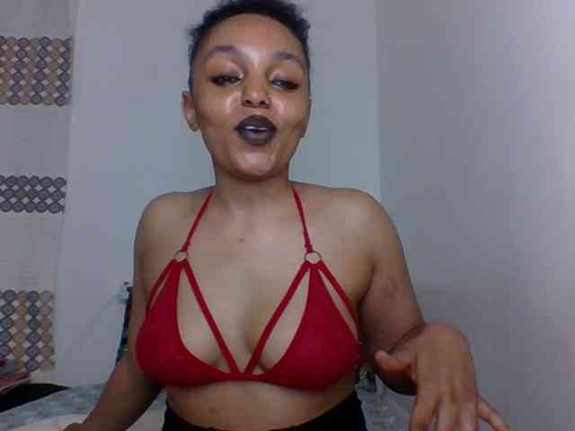Candy011 webcam
