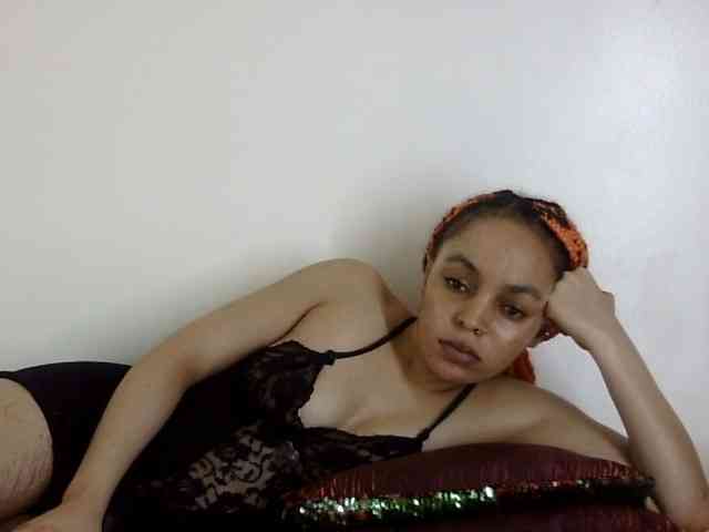 Candy011 webcam