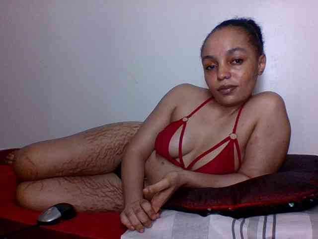 Candy011 webcam