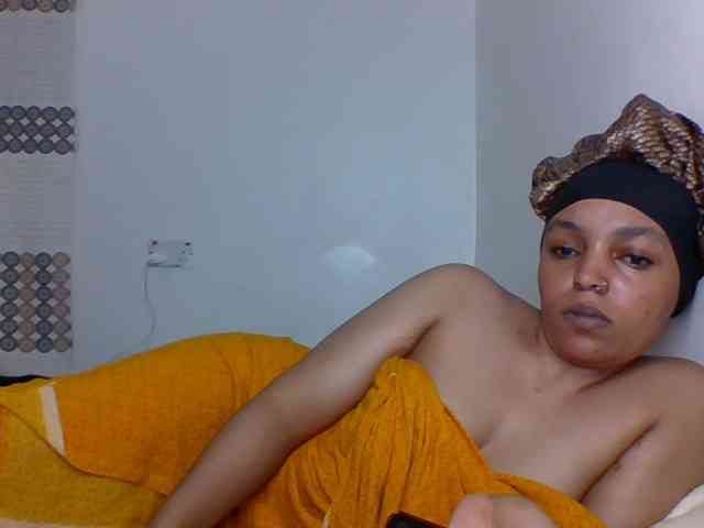 Candy011 webcam