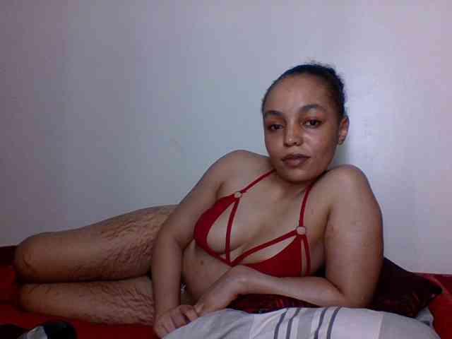 Candy011 webcam
