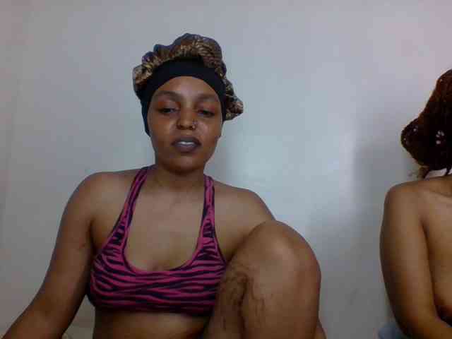 Candy011 webcam