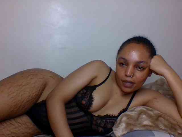 Candy011 webcam