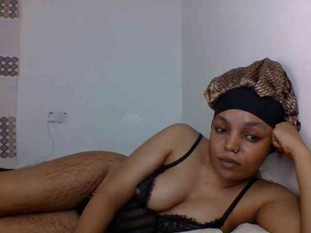 Candy011 webcam