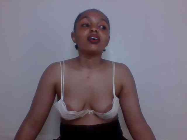 Candy011 webcam