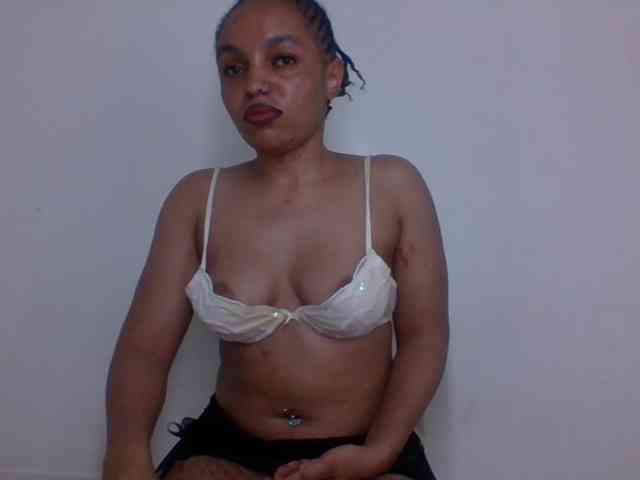 Candy011 webcam