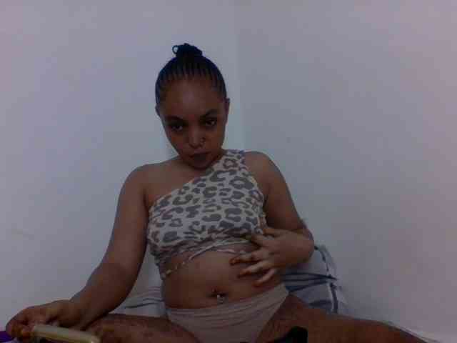 Candy011 webcam