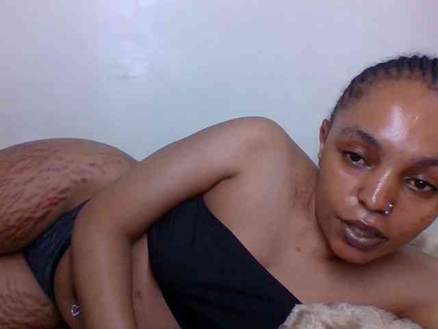 Candy011 webcam
