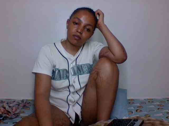 Candy011 webcam