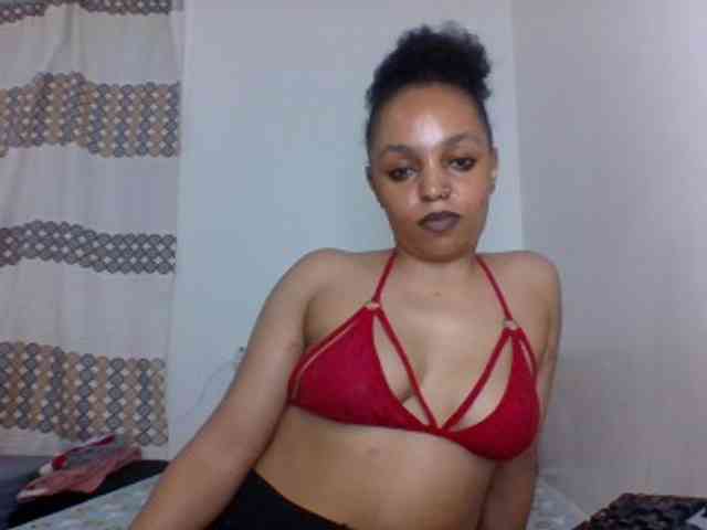 Candy011 webcam