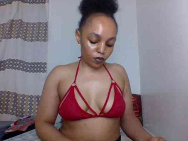 Candy011 webcam