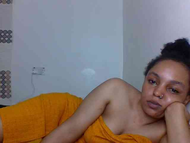 Candy011 webcam