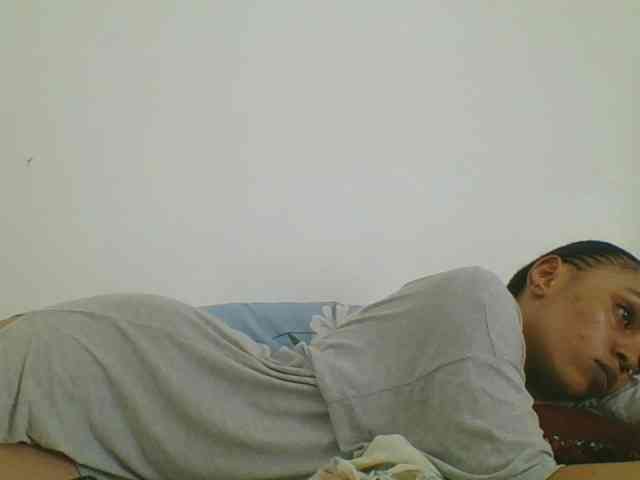 Candy011 webcam