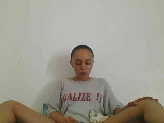 Candy011 webcam