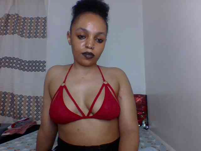 Candy011 webcam