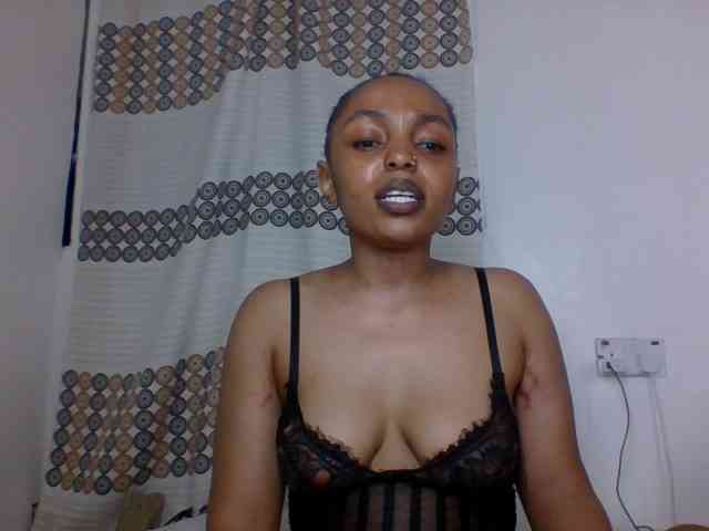 Candy011 webcam