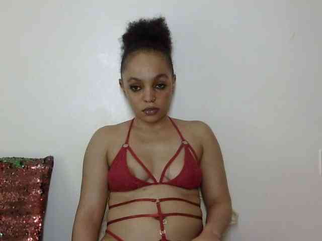 Candy011 webcam