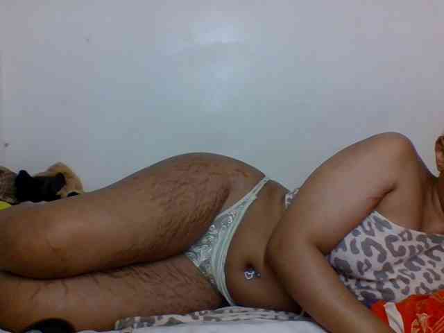 Candy011 webcam