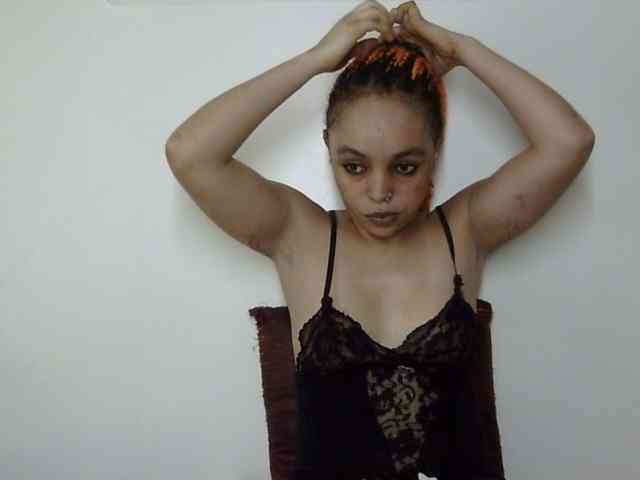 Candy011 webcam