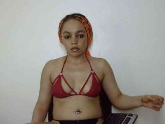 Candy011 webcam