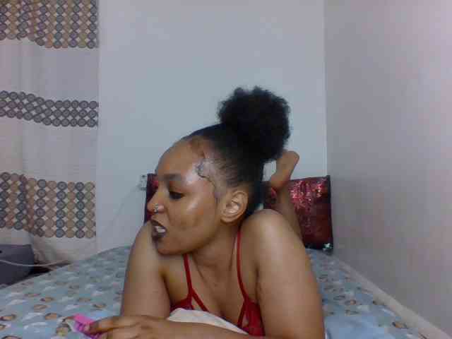Candy011 webcam