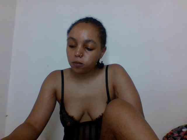 Candy011 webcam
