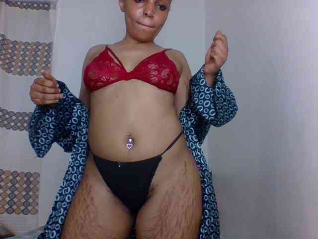 Candy011 webcam