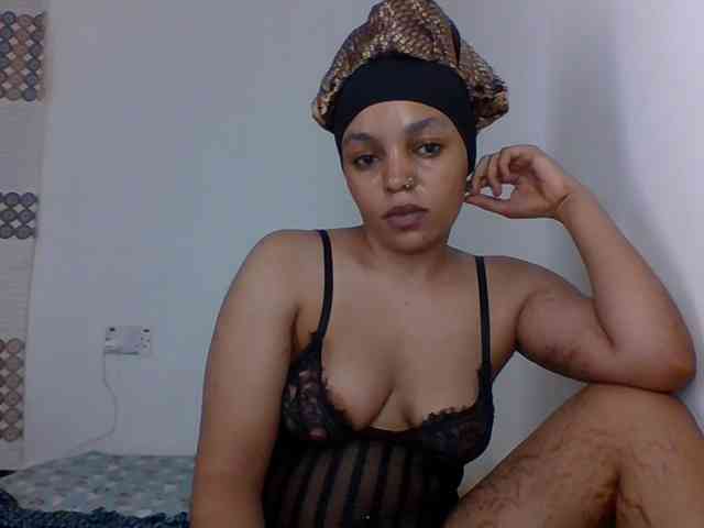 Candy011 webcam