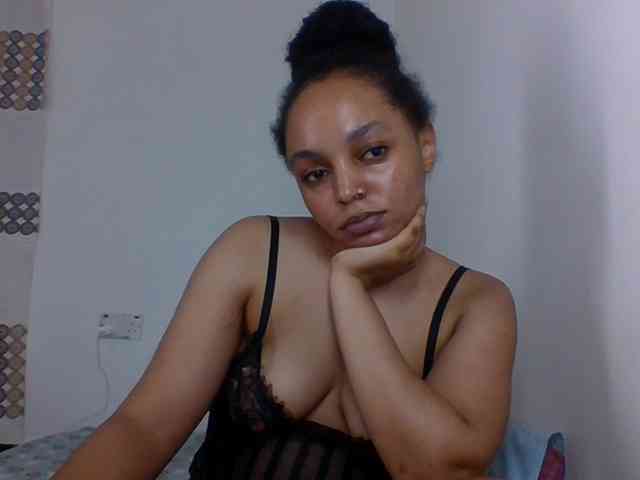 Candy011 webcam