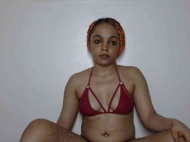 Candy011 webcam