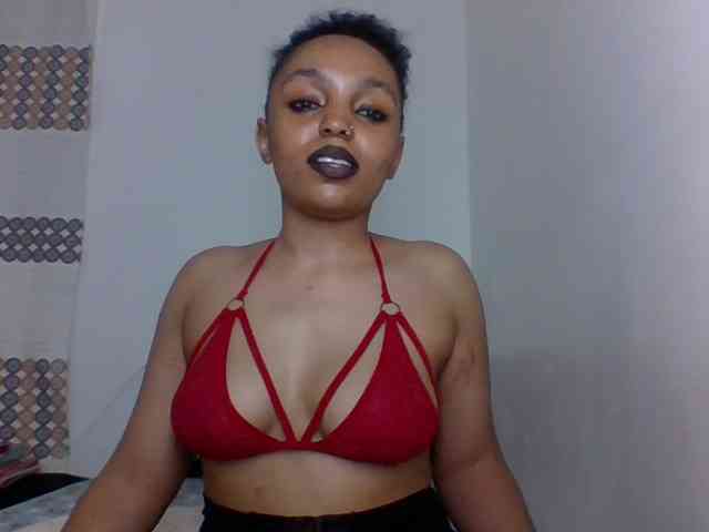 Candy011 webcam