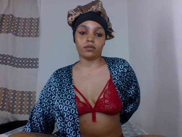 Candy011 webcam