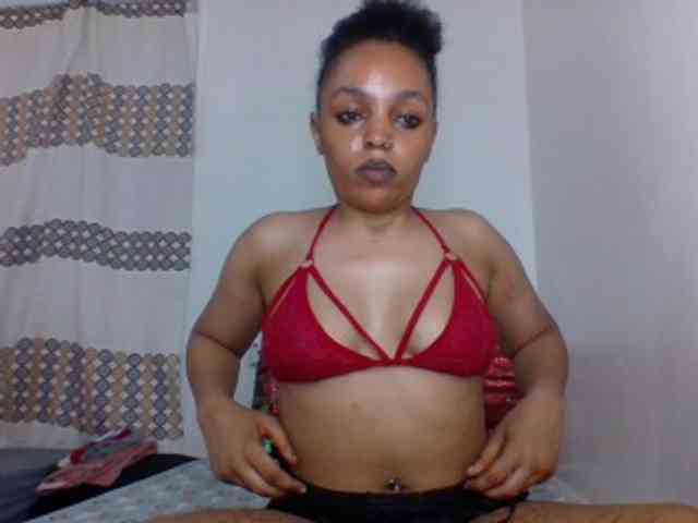 Candy011 webcam