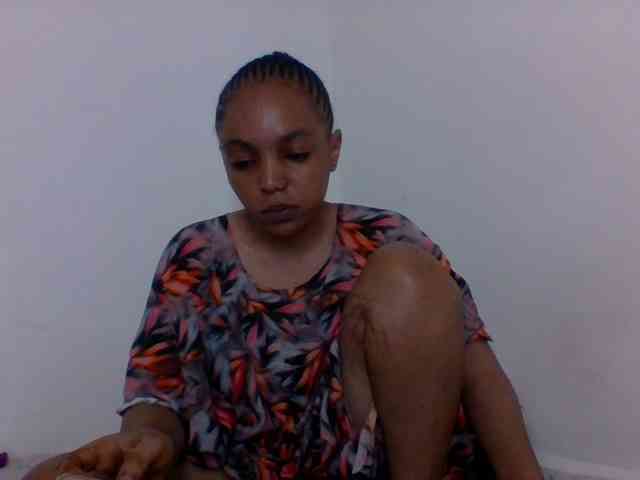Candy011 webcam