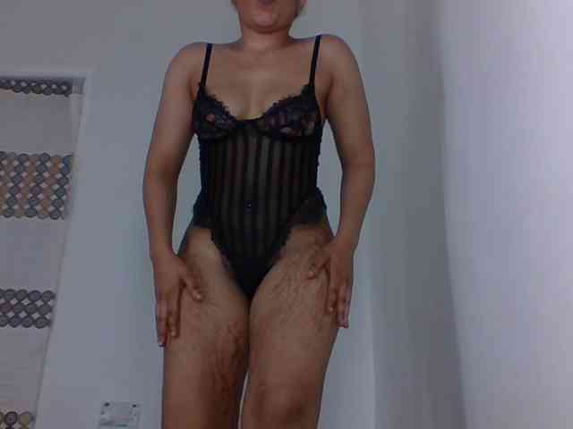 Candy011 webcam