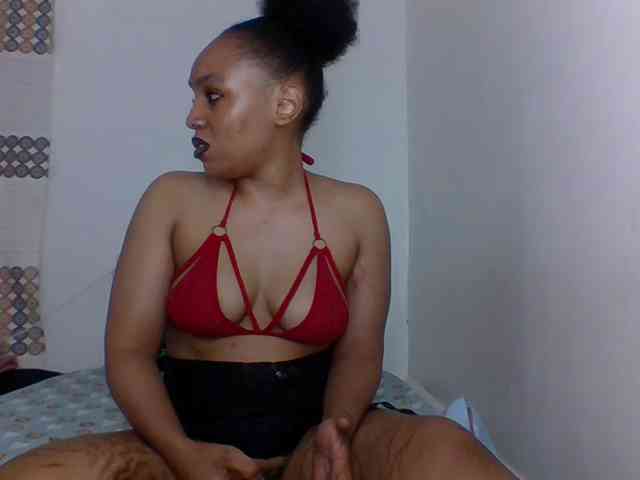 Candy011 webcam