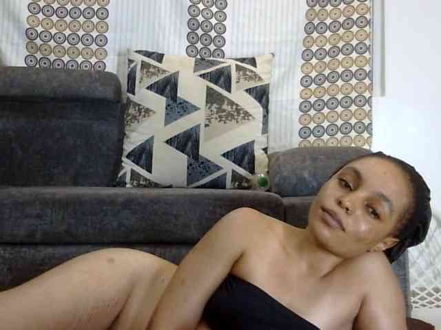 Candy011 webcam