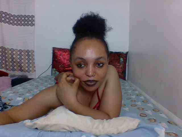 Candy011 webcam