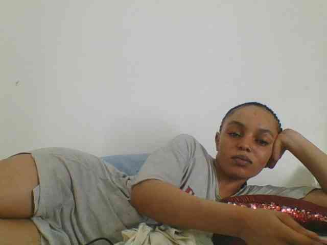 Candy011 webcam