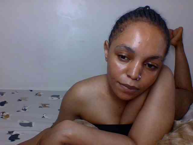 Candy011 webcam