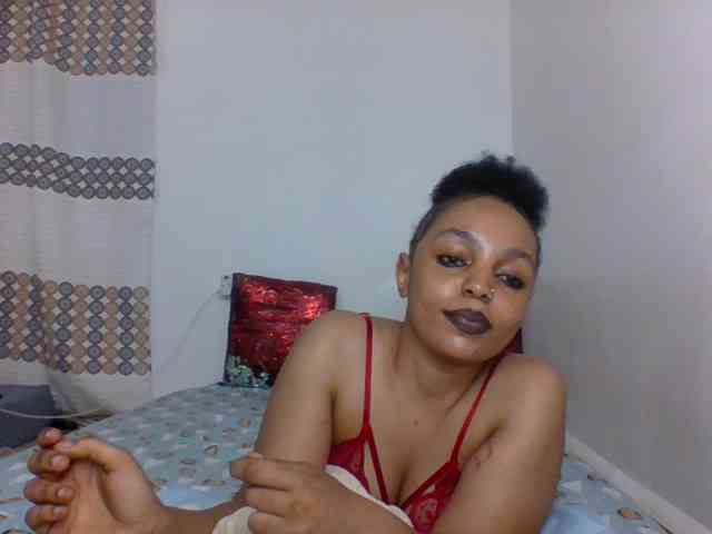 Candy011 webcam