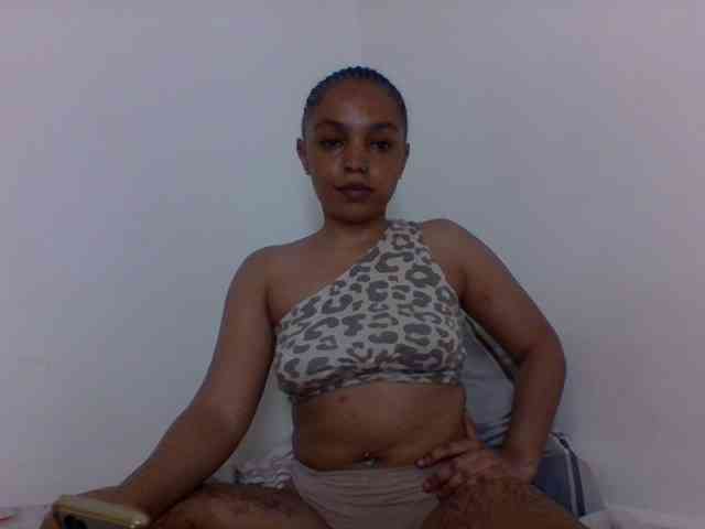 Candy011 webcam