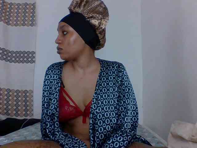 Candy011 webcam