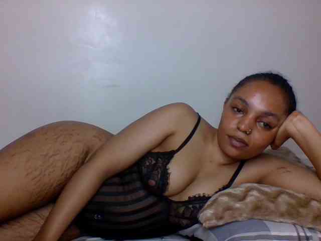 Candy011 webcam