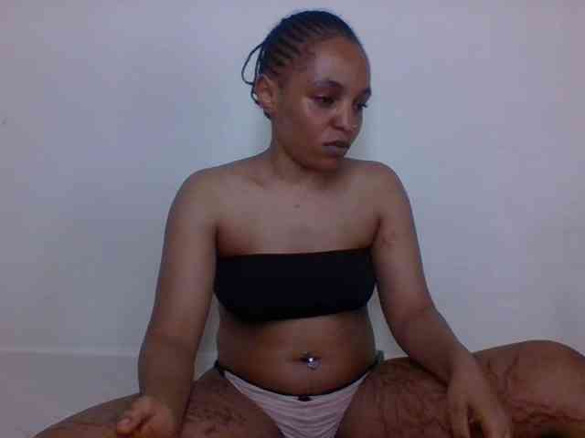 Candy011 webcam